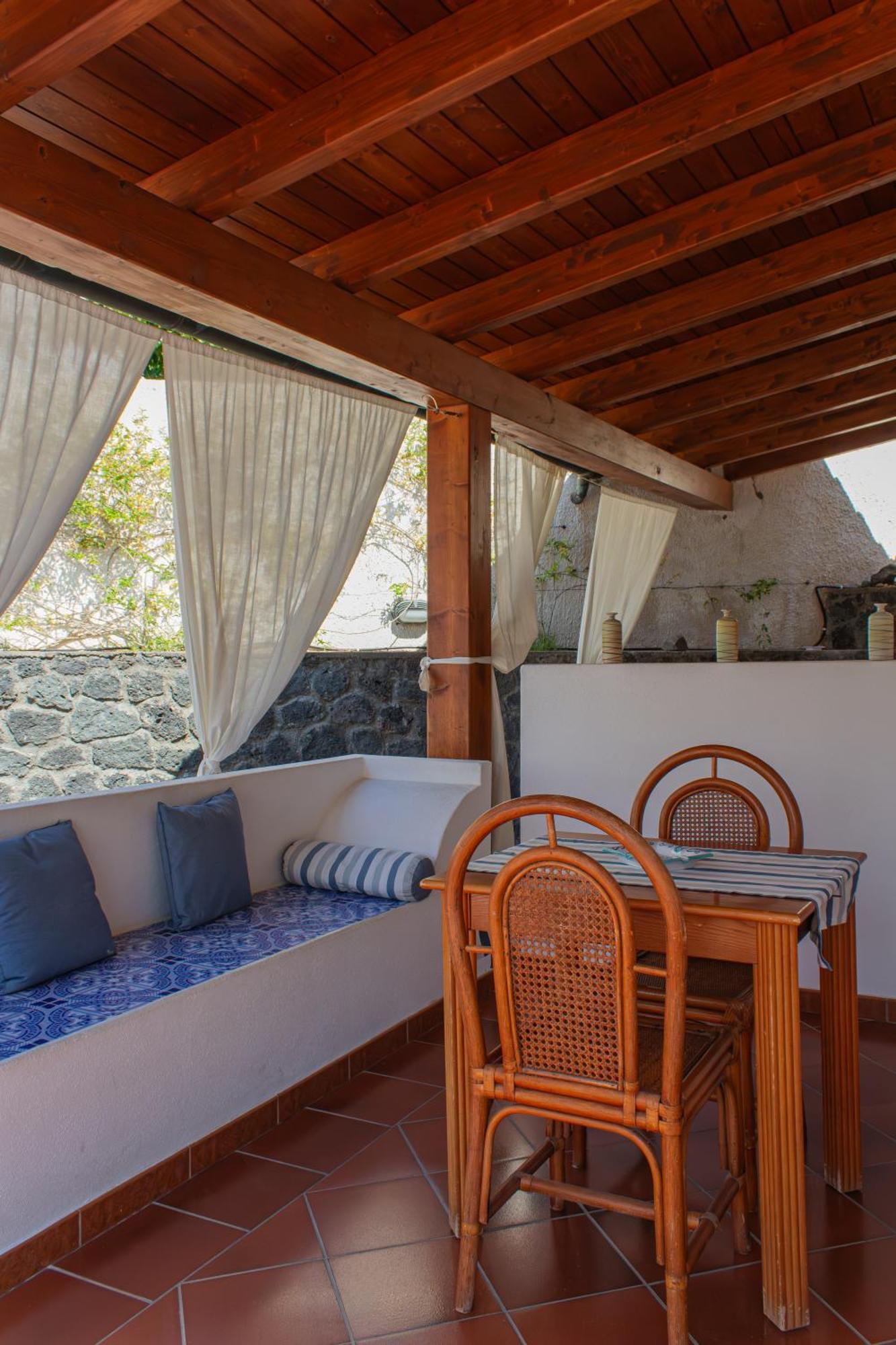 Villa Crimi Vulcano  Esterno foto