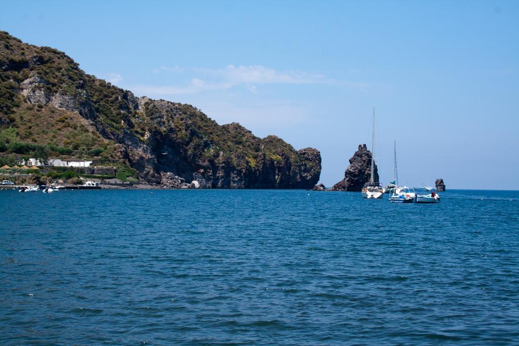 Villa Crimi Vulcano  Esterno foto